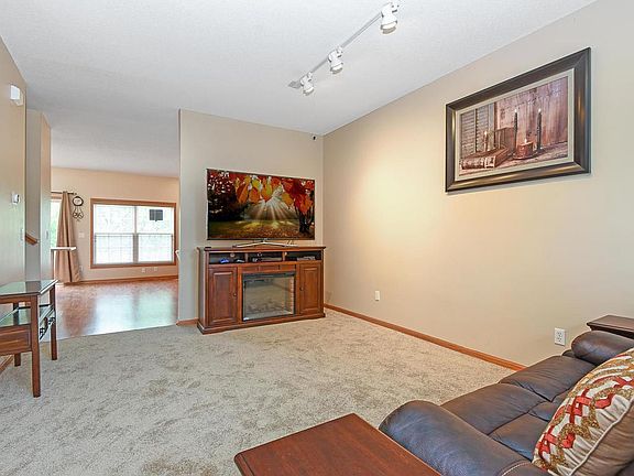 5th image of 7812 Old Carriage Ct