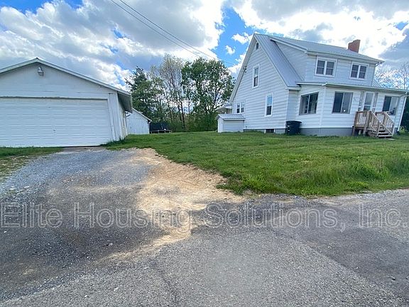 2nd image of 205 Country Ln
