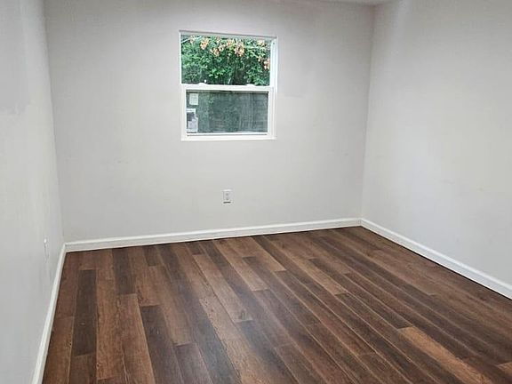 3rd image of 9406 N 18th St