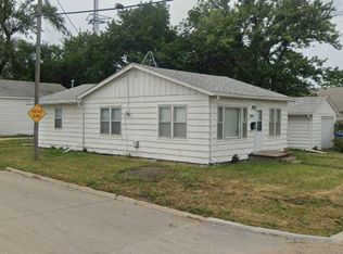 1214 E 21st St, Des Moines, IA 50317