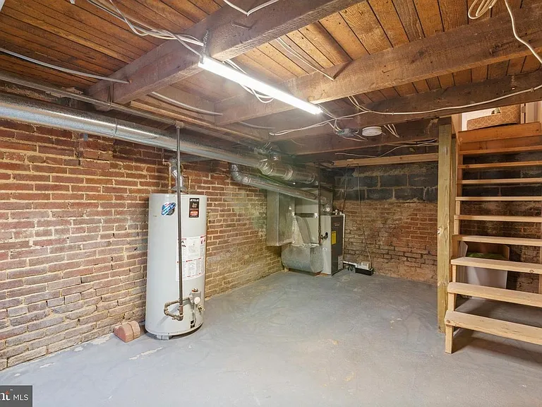 1708 Latrobe St — Photo 22