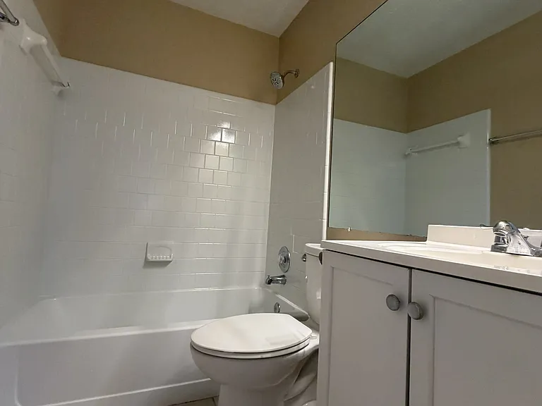 208 Wedgewood Way — Photo 29