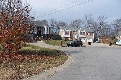 3rd image of 1384 Bluebonnet Dr
