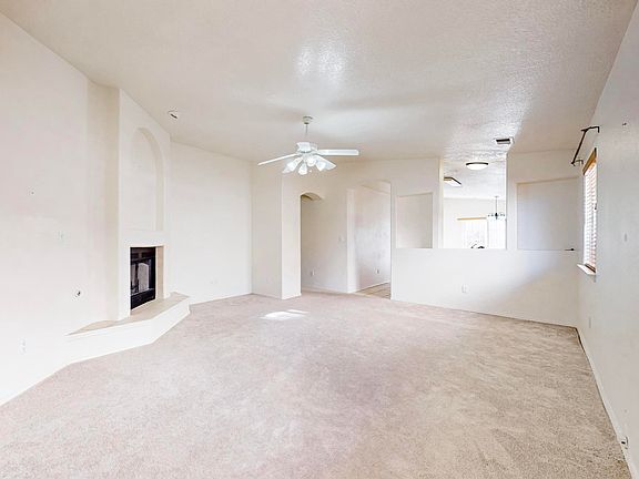 4th image of 4827 McNary Ct NW