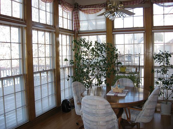 Breakfast Room