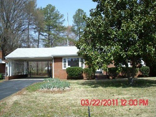 2nd image of 4918 Red Oak Ln