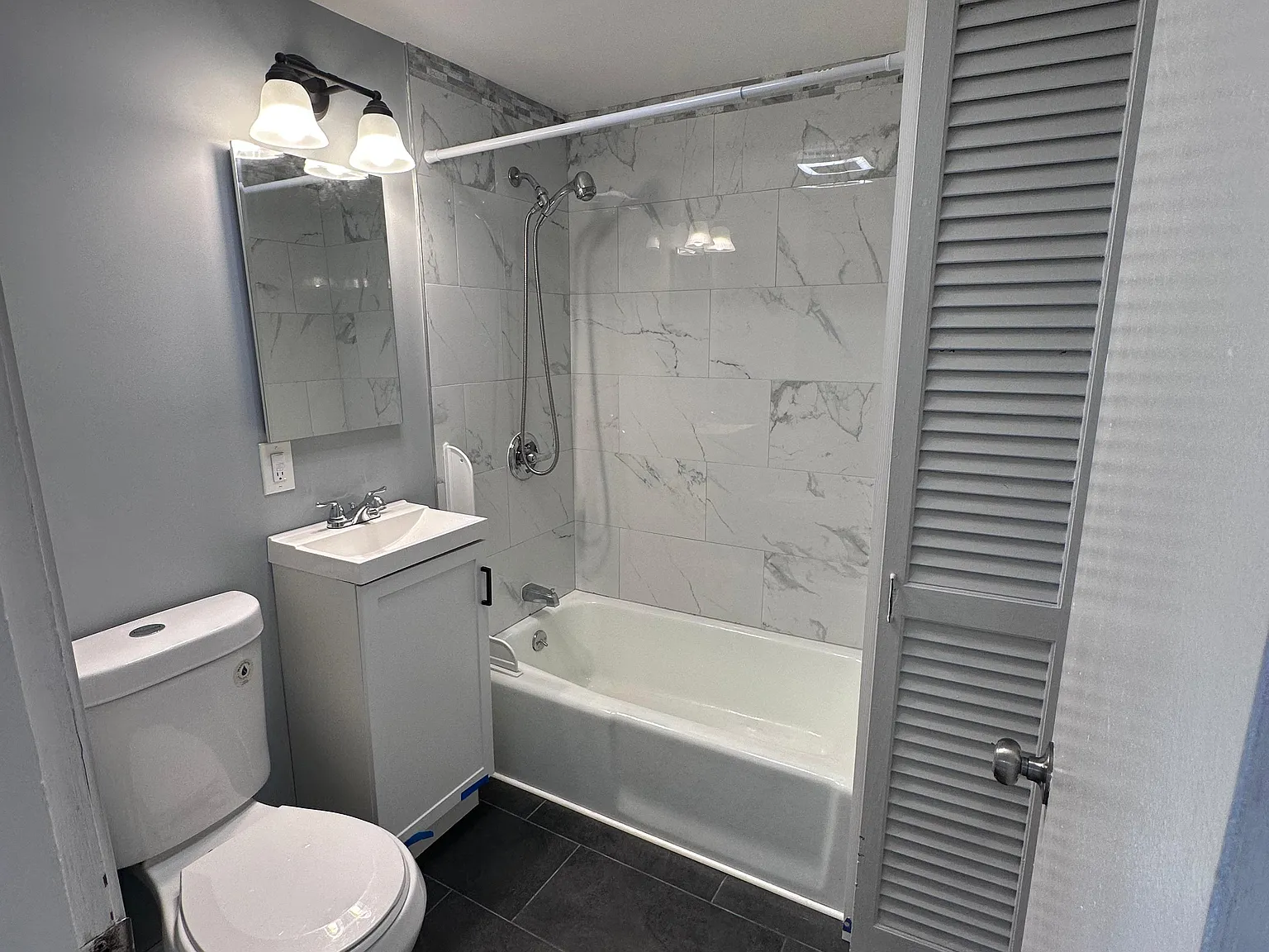 3 bed, 1123 sqft, $2,000 — Photo 4
