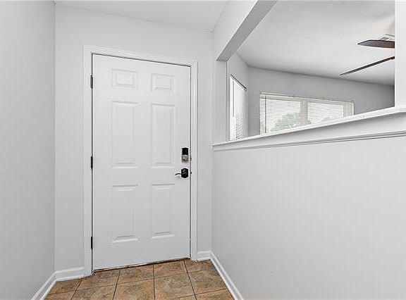 3rd image of 700 Graystone Dr