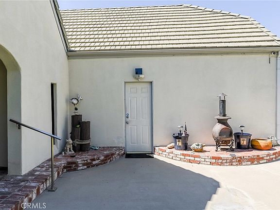 4th image of 22376 San Joaquin Dr W
