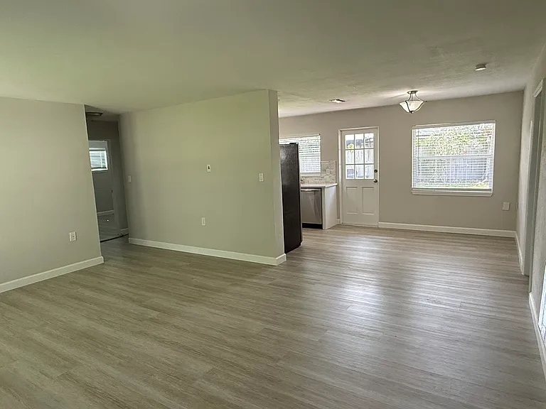 820 Eden Isle Blvd NE — Photo 10