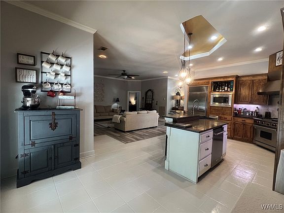 5th image of 11418 Crimson Village Cir