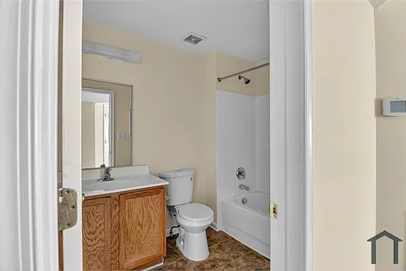 929 E Baltimore St #202 — Photo 6