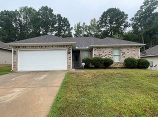 7501 Royal Oaks Dr, Little Rock, AR 72209