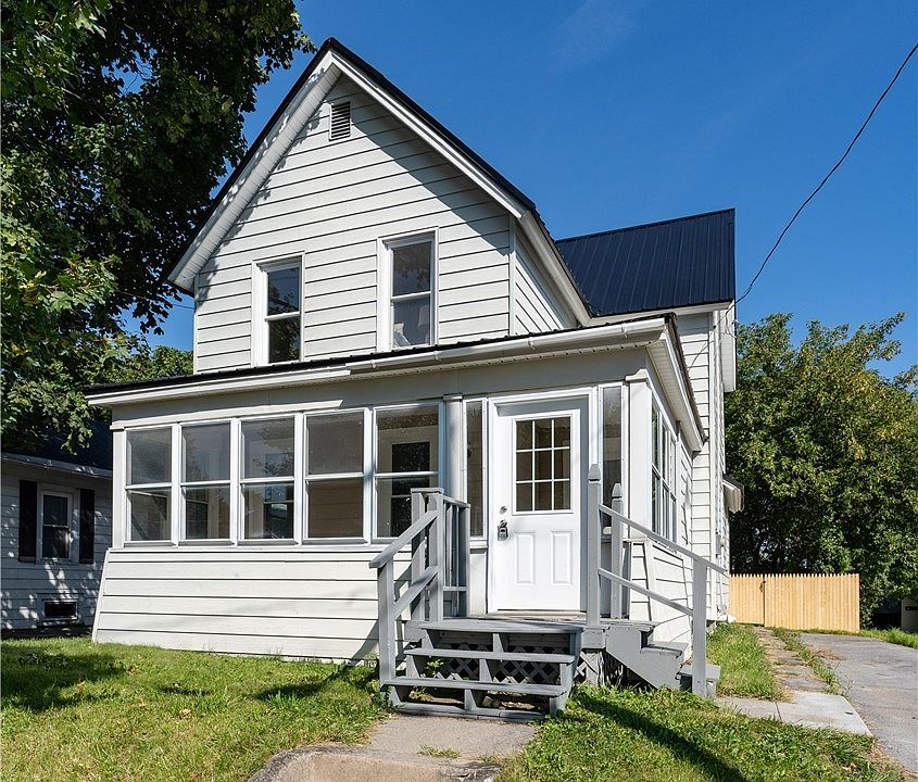 1st image of 614 Lillian St