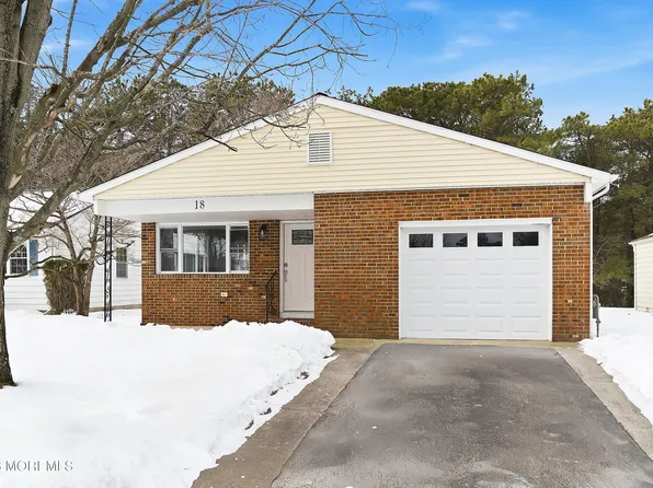 18 Orlando Boulevard, Toms River, NJ 08757