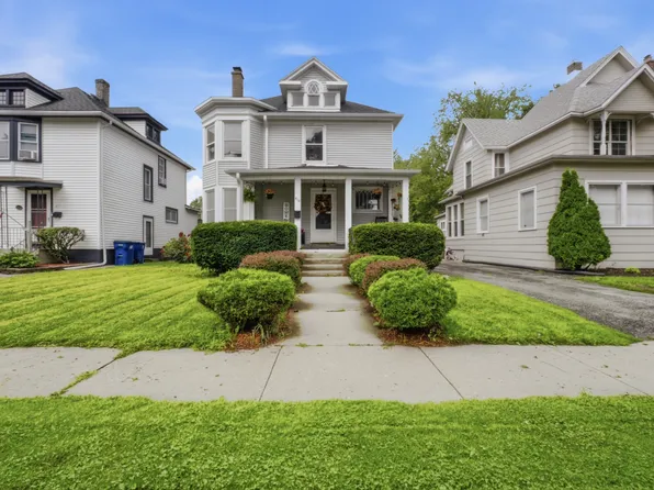 818 Hickory St, Waukegan, IL 60085