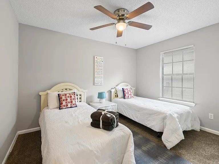11530 Sweetwater Oaks Dr W — Photo 14