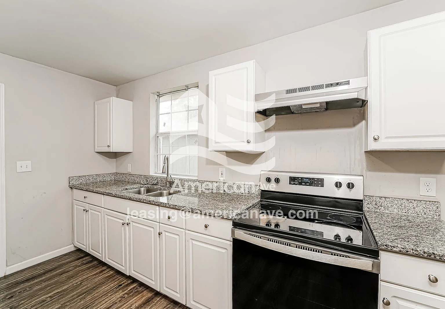 3 bed, 1.0 bath, 963 sqft, $1,382 — Photo 4