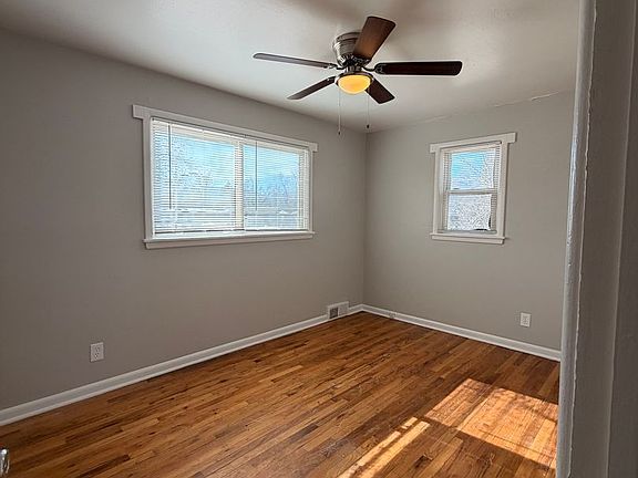 5th image of 1422 E Buena Ventura St