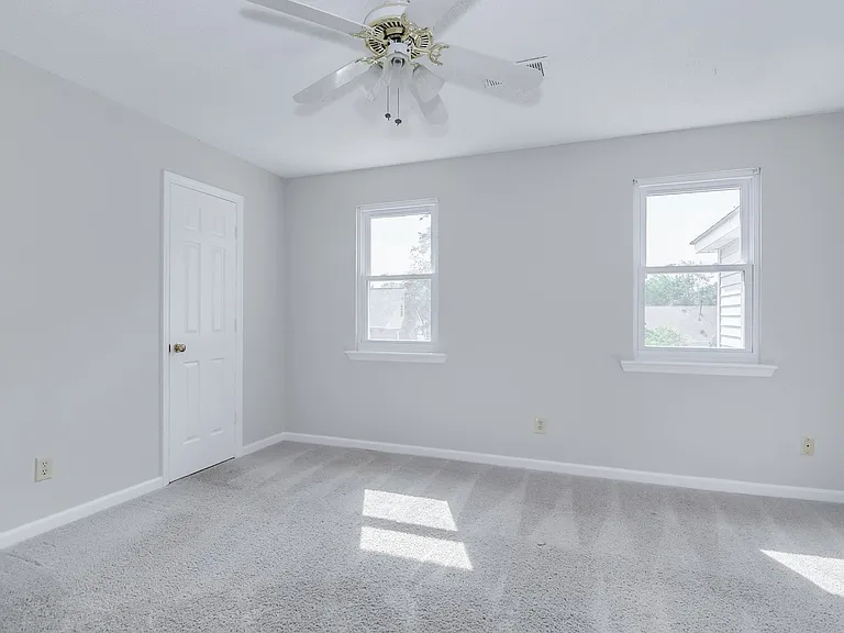 2906 Running Creek Ln — Photo 31
