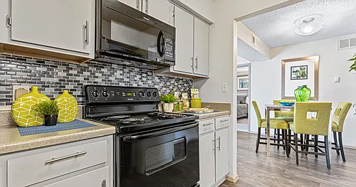 Parc Plaza Apartments Photo 1