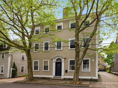 16 Andrew St #D, Salem, MA, 01970