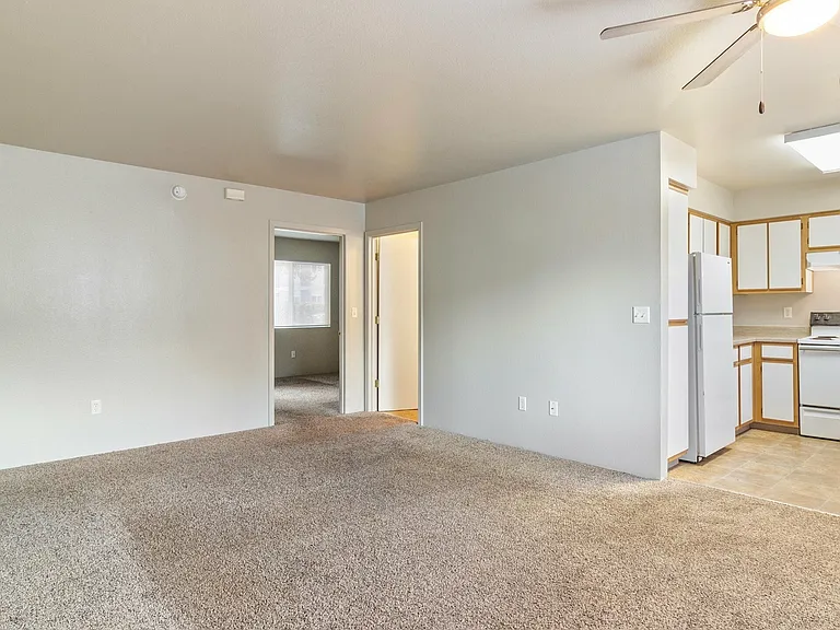 Brentwood Village — Photo 16