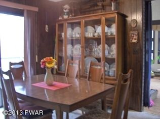 143 Midlake Dr, Milford, PA 18337