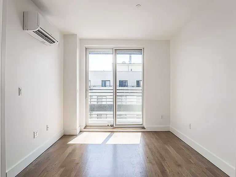 242 Newkirk Ave #6F — Photo 11