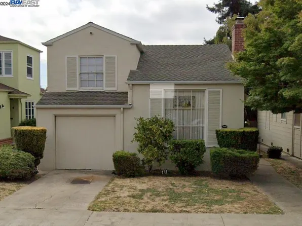 1084 Post St, Alameda, CA 94501