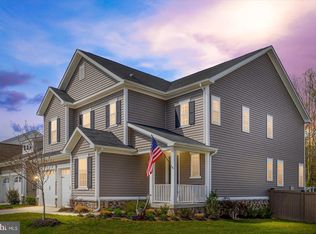 910 Crab Apple Dr, Stafford, VA 22554