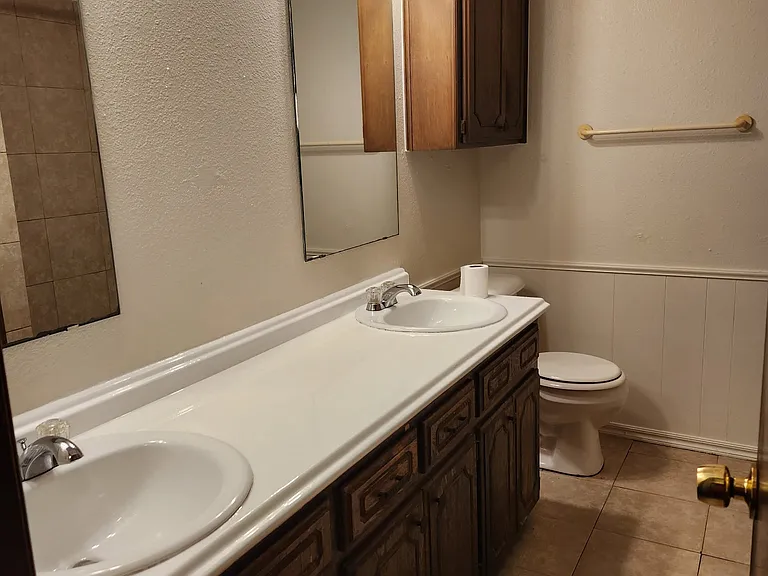 216 Klondike Dr — Photo 5