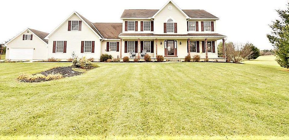 1st image of 121 Simeon Dr
