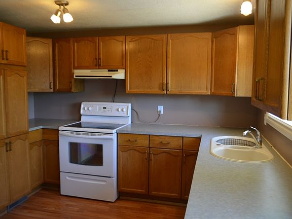 4th image of 4909 52nd St