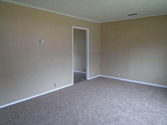 5th image of 1133 S Frederick St