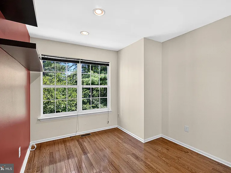 34B Chicopee Dr — Photo 16
