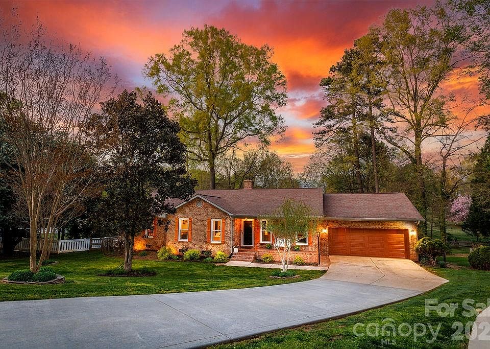 1st image of 8215 Chandos Pl