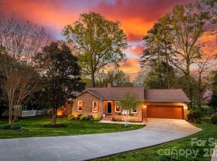 8215 Chandos Pl, Huntersville, NC 28078