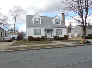 126 Rankin Ave, Providence, RI 02908