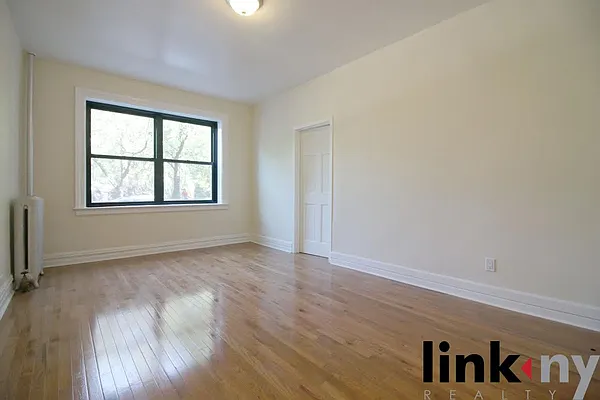 Rented by Link NY Realty | media 20