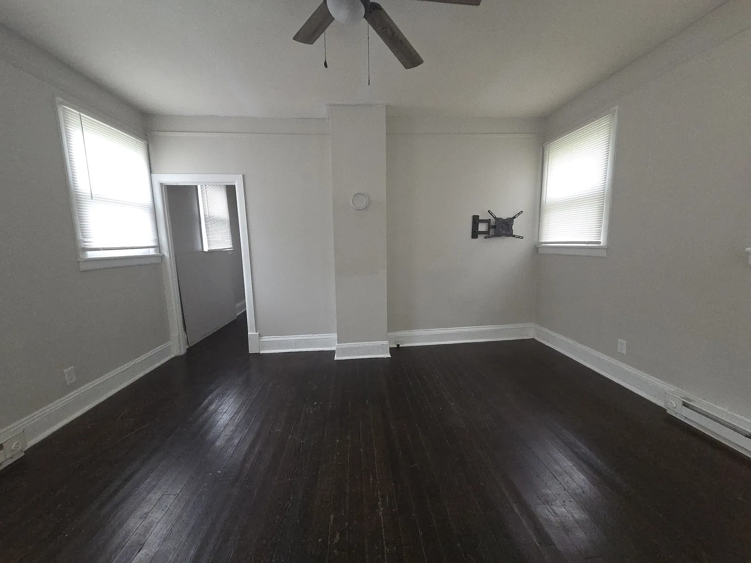 2 bed, 656 sqft, $1,000 — Photo 2