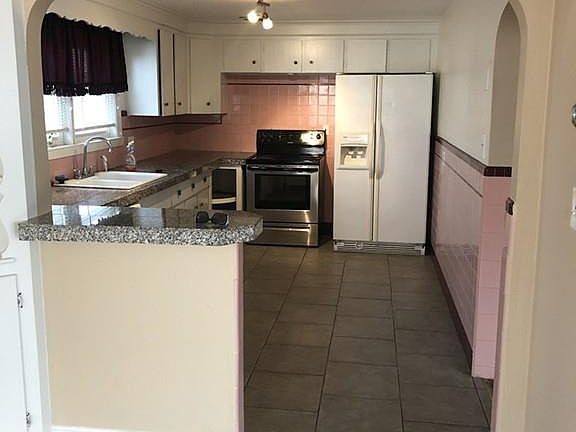 5th image of 18 Bickford Ave #2