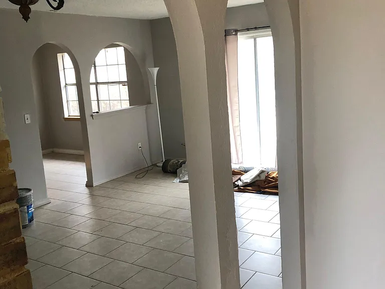 4304 Meadowpark Dr — Photo 3