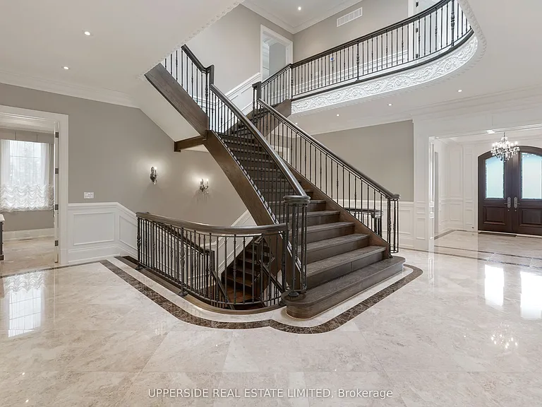 29 Riverside Blvd W — Photo 13
