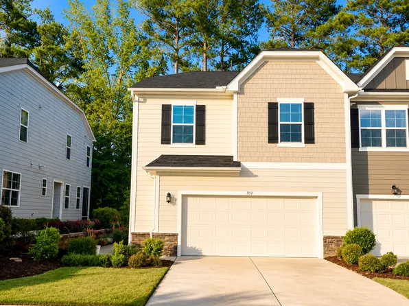 203 Gremar Dr, Holly Springs, NC 27540