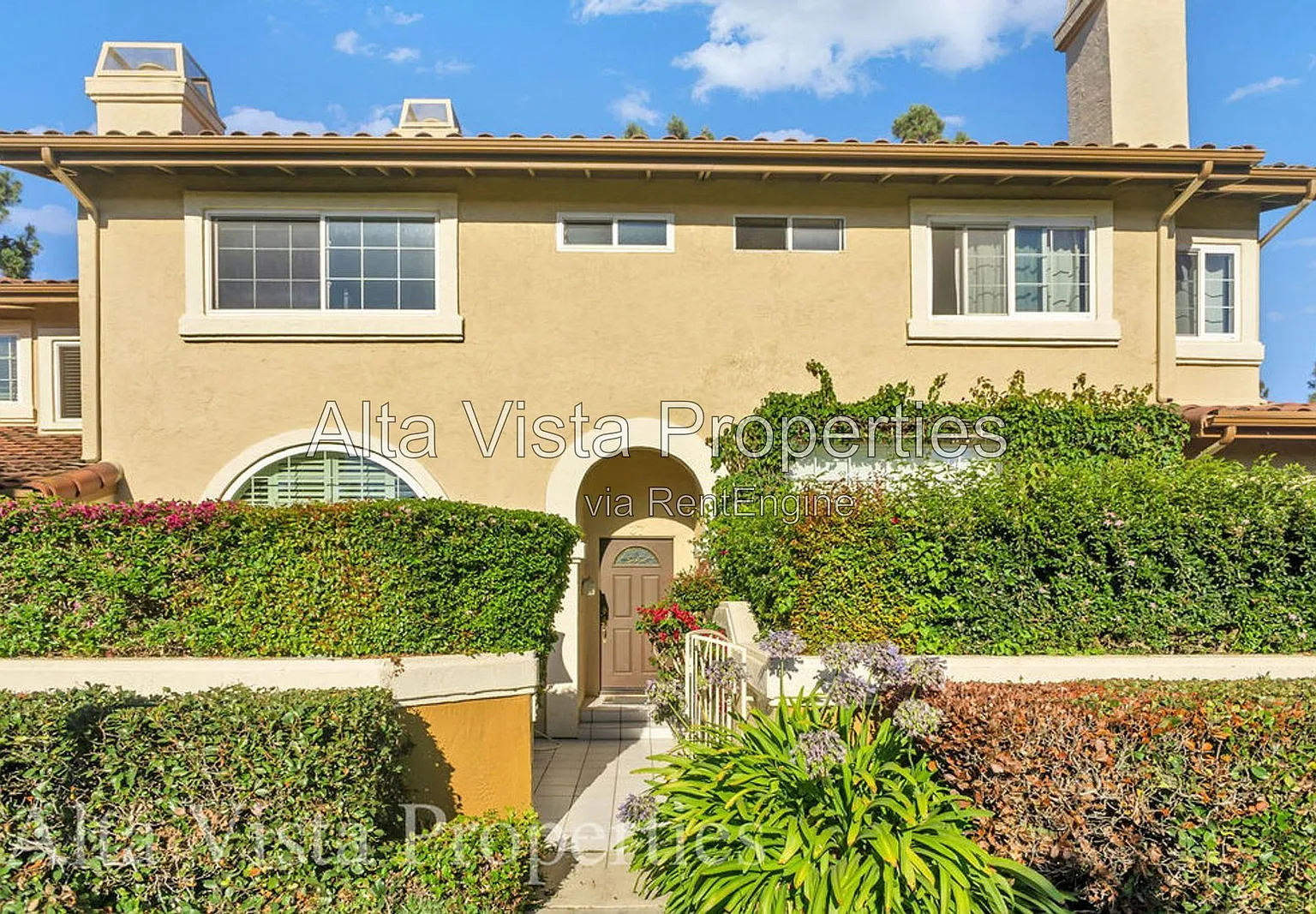 2 bed, 2.5 bath, 1691 sqft, $4,995 — Photo 1