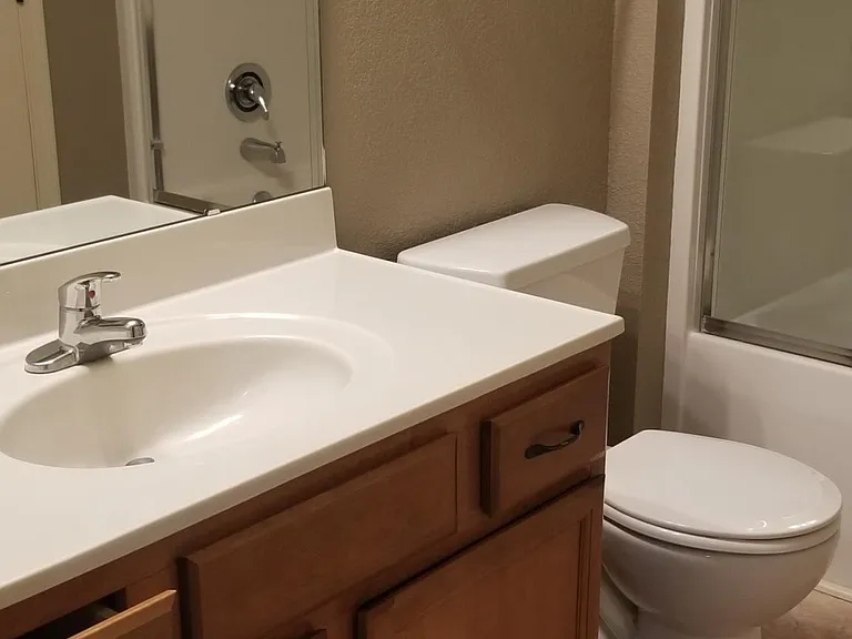 13747 Post Oak Ln — Photo 17