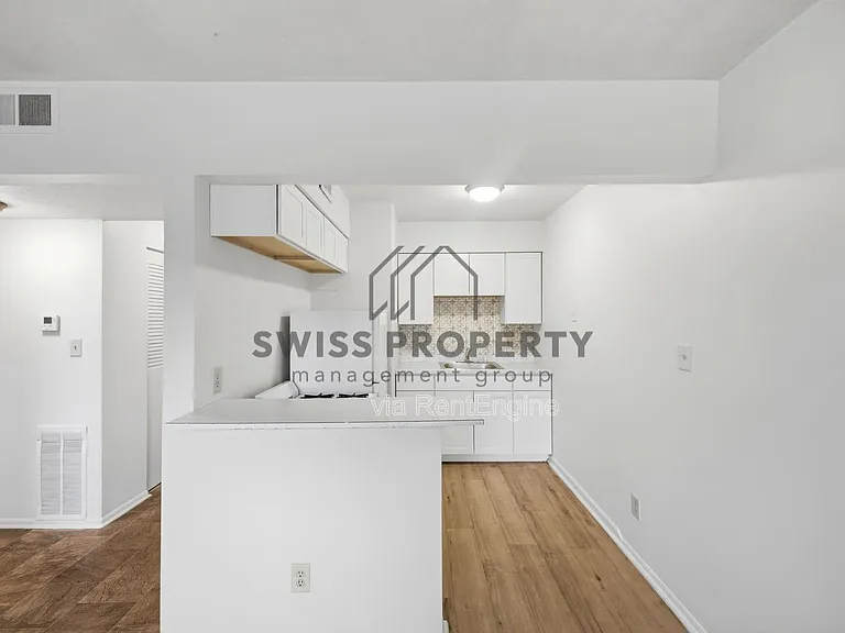547 Riverview Dr #B-2 — Photo 8