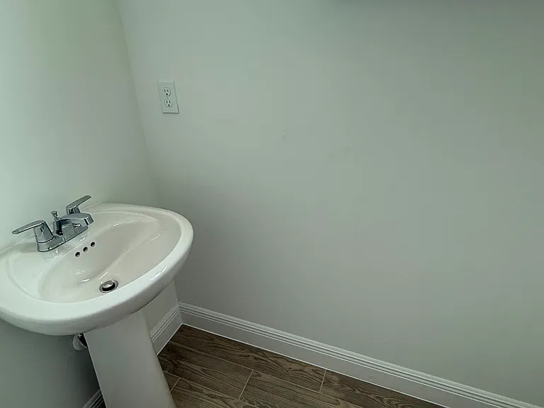 Half Bathroom 1