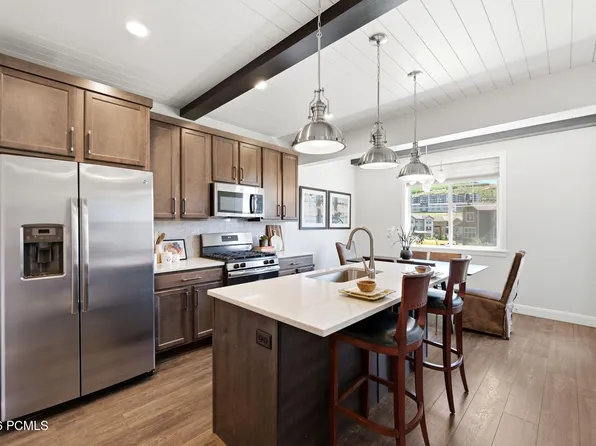 1104 W Cattail Ct, Kamas, UT 84036